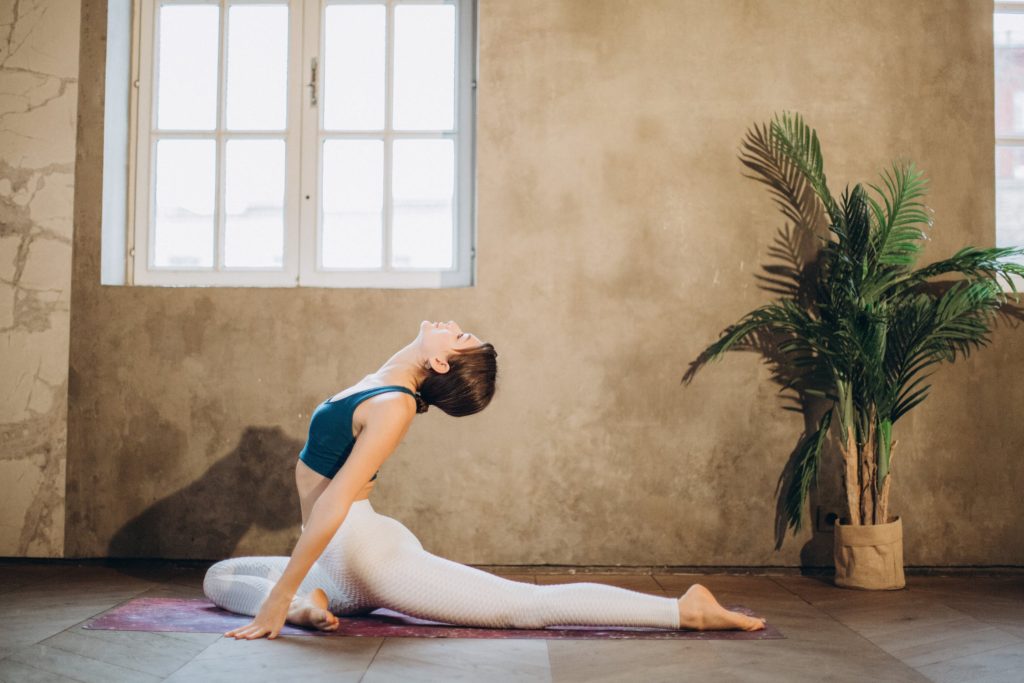 10 Flexibility Exercises To Add To Your Stretching Routine 4 Flexibility exercise - half split