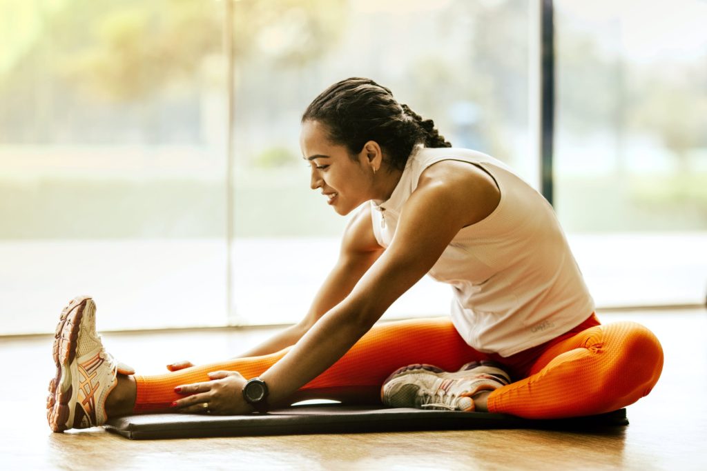 10 Flexibility Exercises To Add To Your Stretching Routine 2 flexibility exercises - one leg stretch
