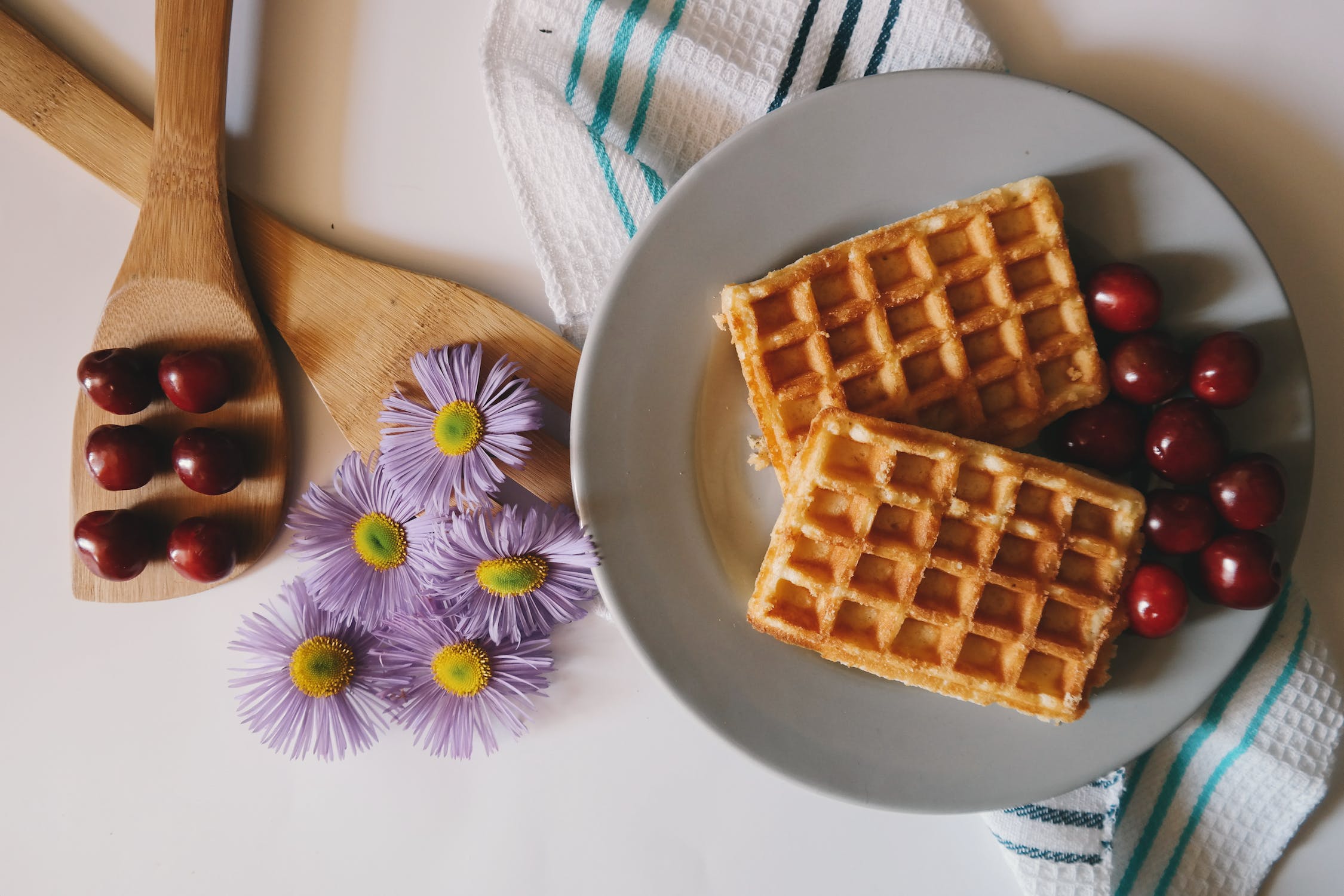 7 Best Non Toxic Waffle Makers To Make The Most Delicious Waffles Ever