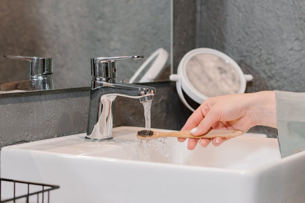 6 Eco Friendly Electric Toothbrushes That Are Just As Effective 1 6 Eco Friendly Electric Toothbrushes