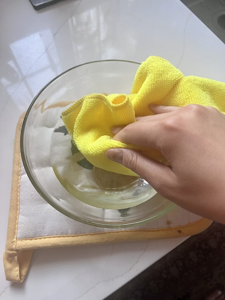 how to clean inside of microwave with baking soda