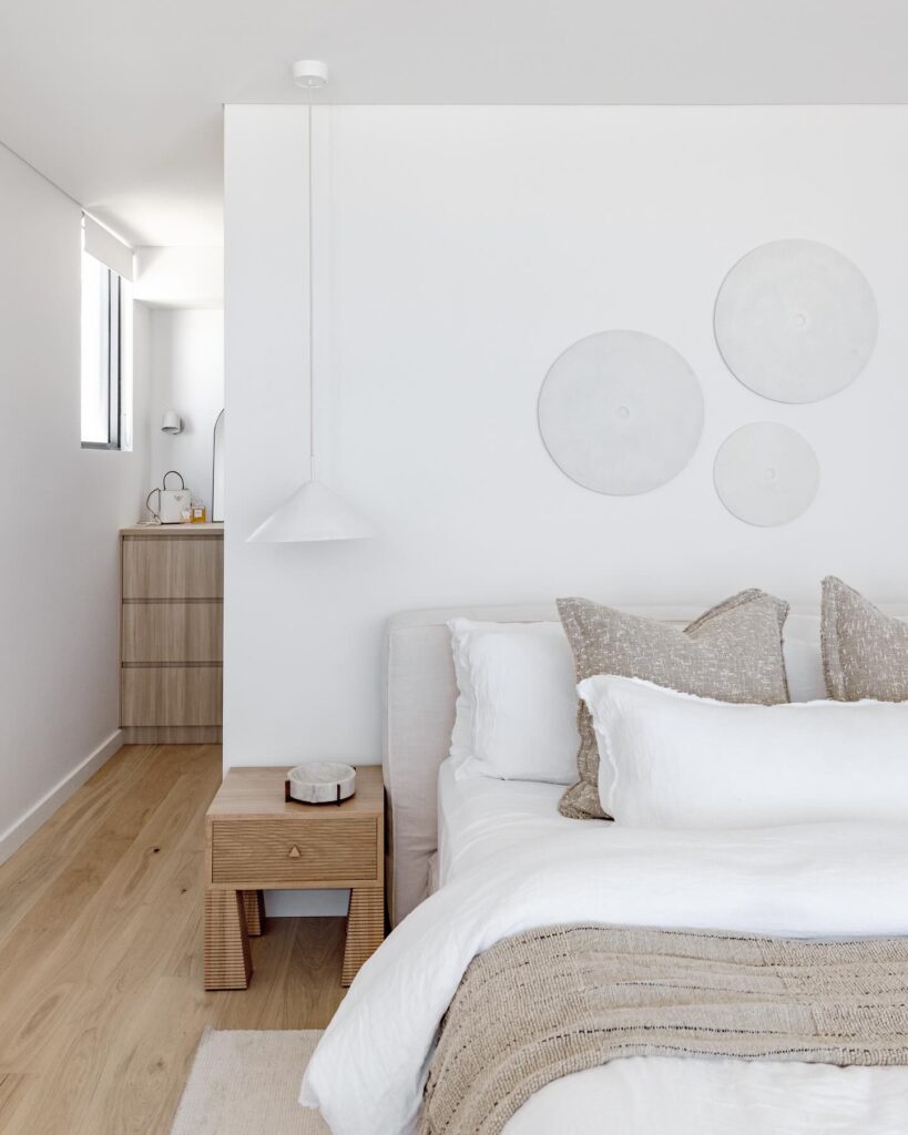 17 Stunning White Bedroom Ideas For A Minimal and Clean Aesthetic 18 low back bed frame