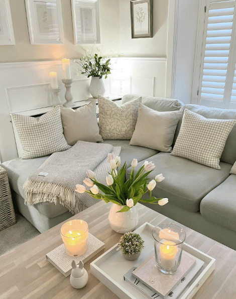 White Modern Flower Vase