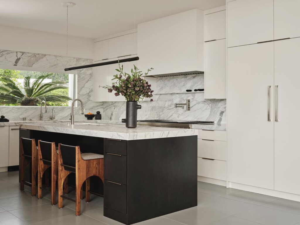 20 Sleek and Stylish Modern Kitchen Counter Ideas 18 designhutch.la 1706044899 3286865303552258523 1926165687