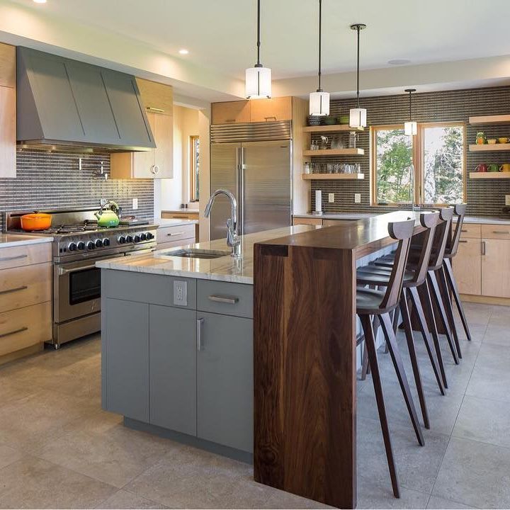 20 Sleek and Stylish Modern Kitchen Counter Ideas 36 pomerantz cabinetry 1539598220 1890609360388836667 7730064772