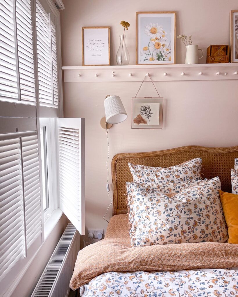 Maximizing Space: 21 Creative Small Bedroom Ideas 9 shelley cottage 1692516567 3173381431345350798 9614203869