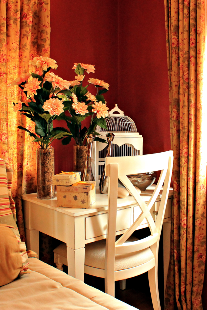18 Scandinavian Bedroom Ideas 27 White Oak Table and Chair Beside Bed