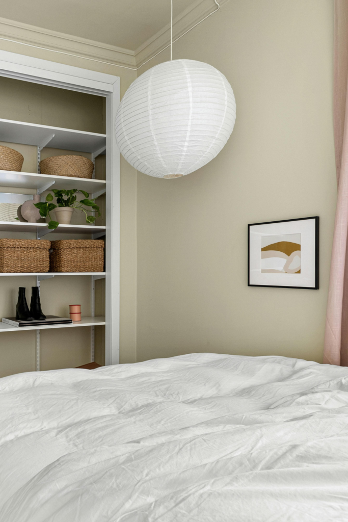 18 Scandinavian Bedroom Ideas 16 Hanging Lantern Lamp