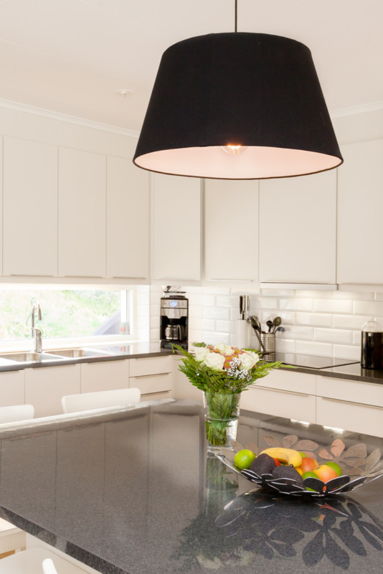 18 Scandinavian Kitchen Decor Ideas To Bring Nordic Charm to Your Home ...