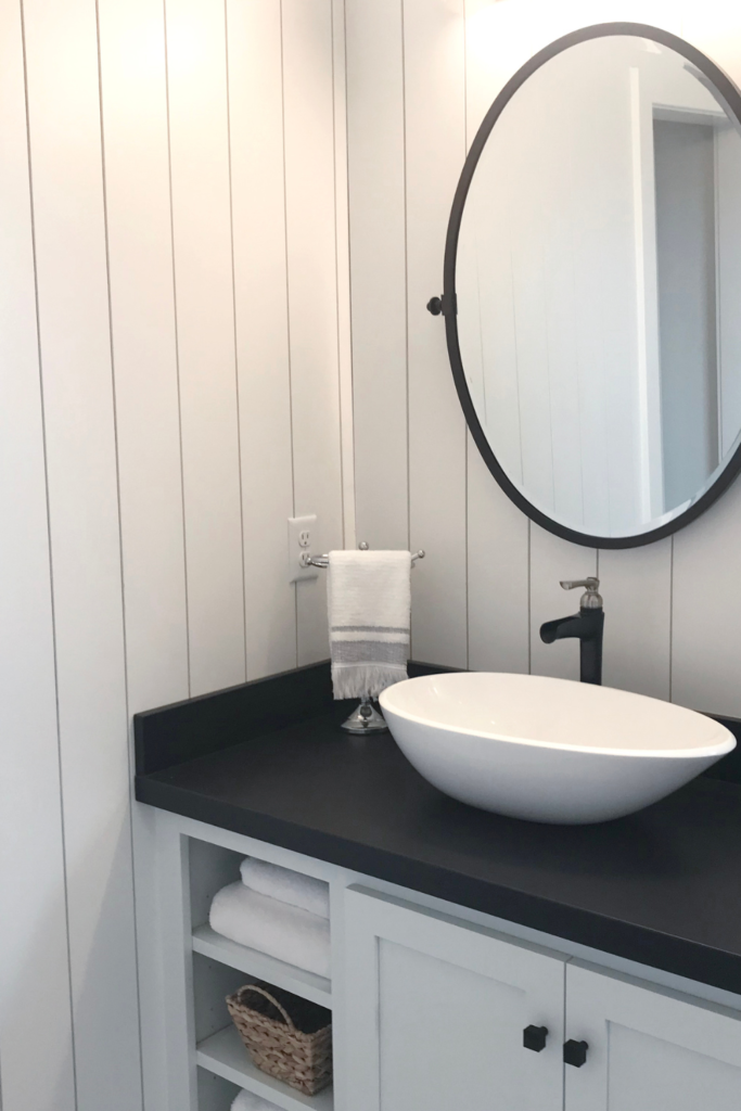 16 Stunning Farmhouse Decor Ideas to Transform Your Home 15 14.Shiplap Bathroom Accent Walls
