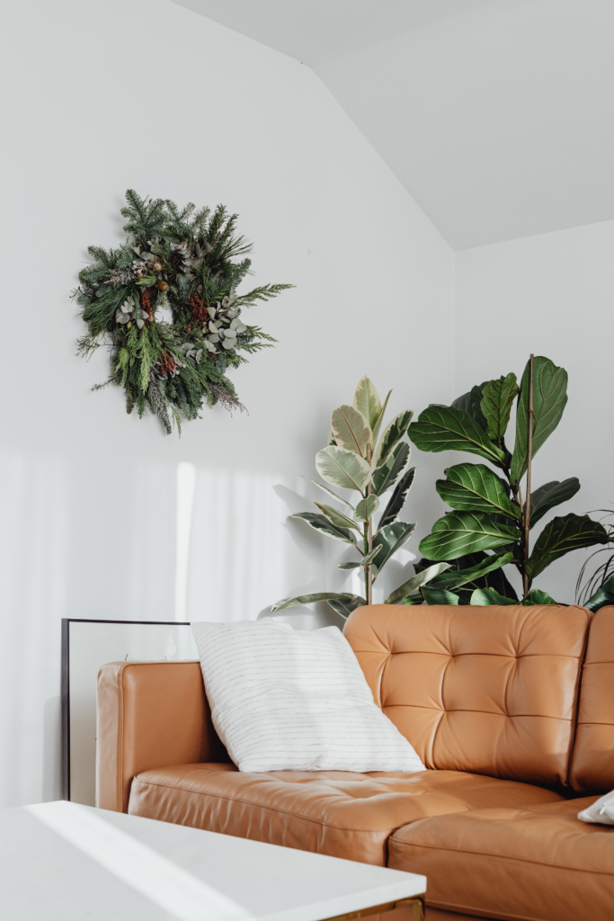 17 Small Living Room Ideas To Make Your Space Bigger and Brighter 19 10 20