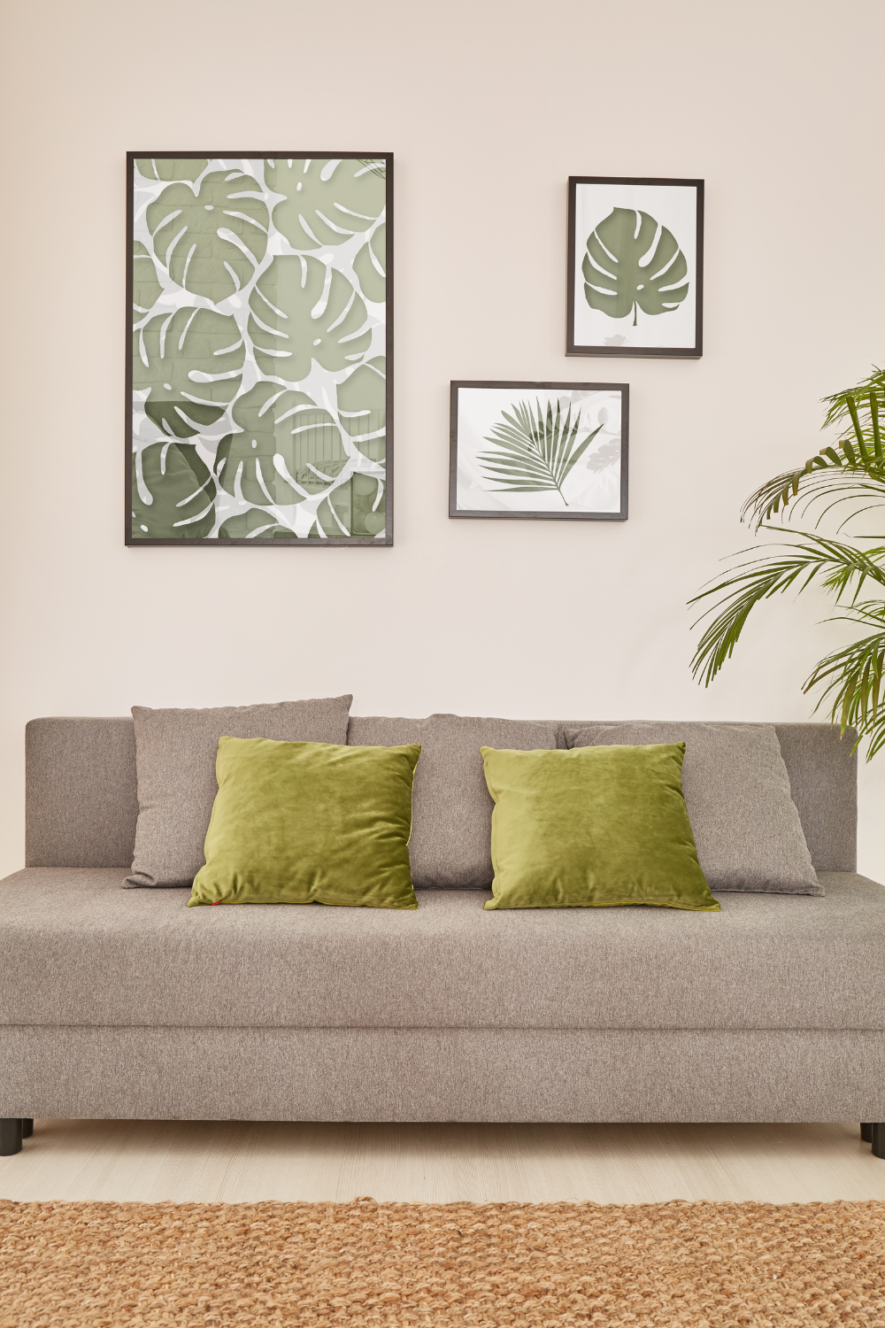 16 beautiful Above The Couch Wall Decor Ideas For a Cozy Living Room (2026)