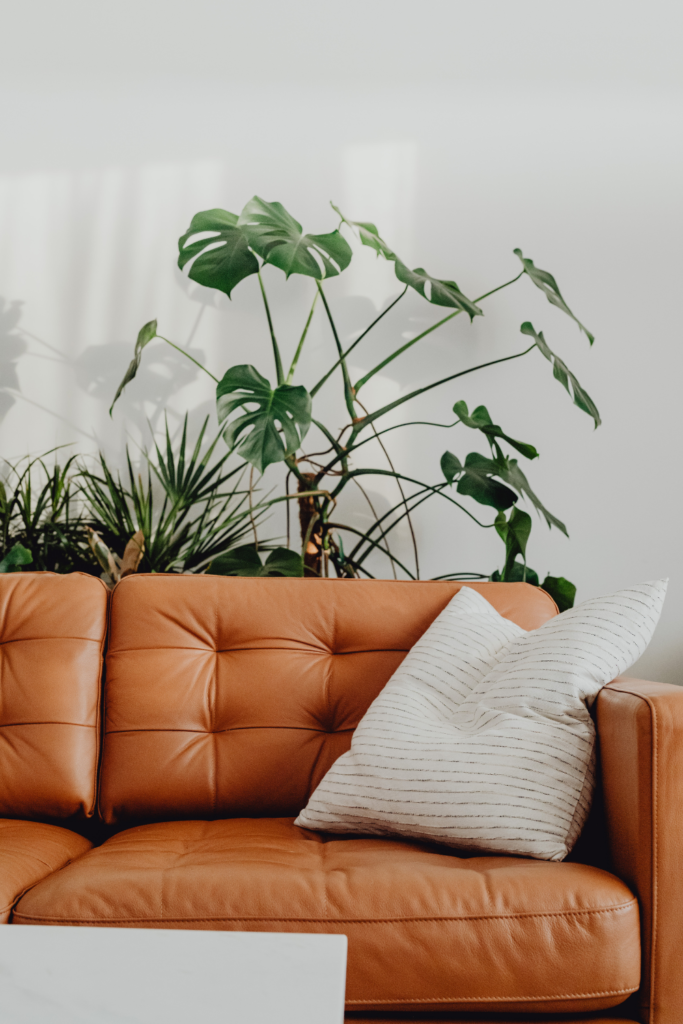 17 Small Living Room Ideas To Make Your Space Bigger and Brighter 13 7 18