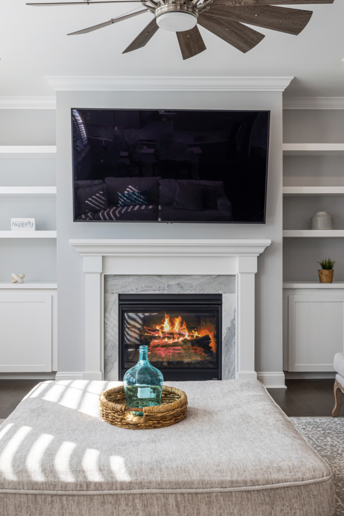 16 Beautiful Living Room Ideas With TV 7 6 1