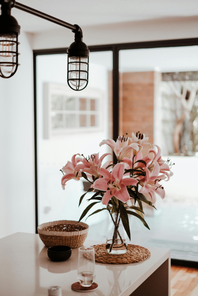 19 Spring Home Decor Ideas for a Light & Lovely Home 13 12 14
