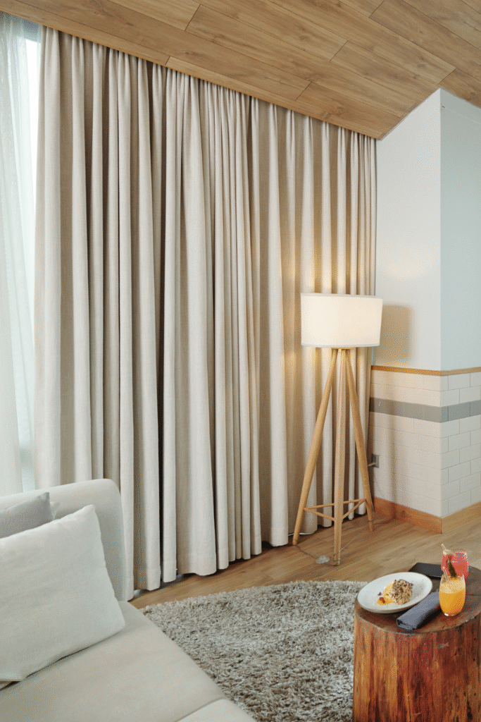 18 Simple Bedroom Decor Ideas For a fresh Look 34 17. Try a Neutral Color Palette