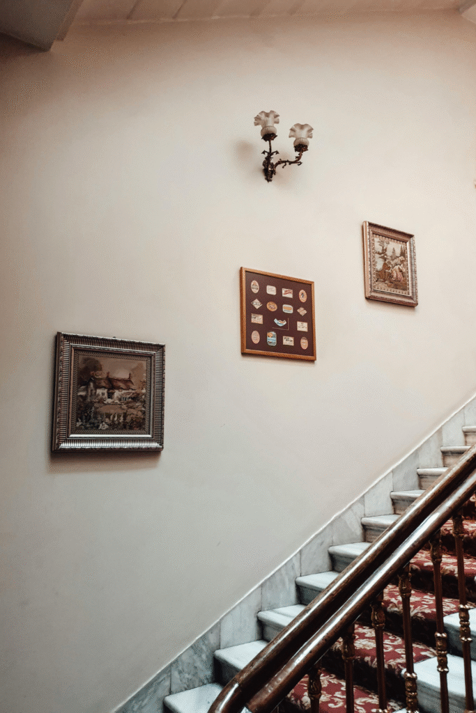 16 Aesthetic Picture Wall Decor Ideas 10 5. Staircase Gallery Wall