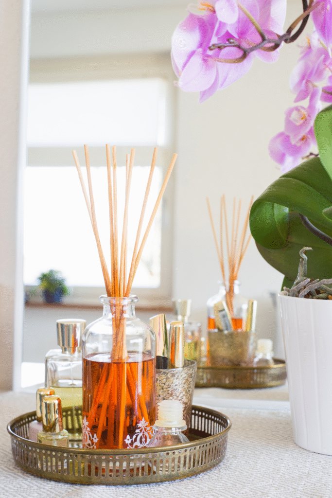 17 Quiet Luxury Home Decor Ideas 12 6. Sophisticated Scent Styling 1