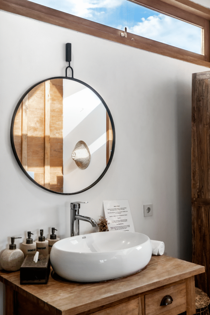 17 Stunning Guest Bathroom Designs On a Budget 24 12. Mediterranean Vibes