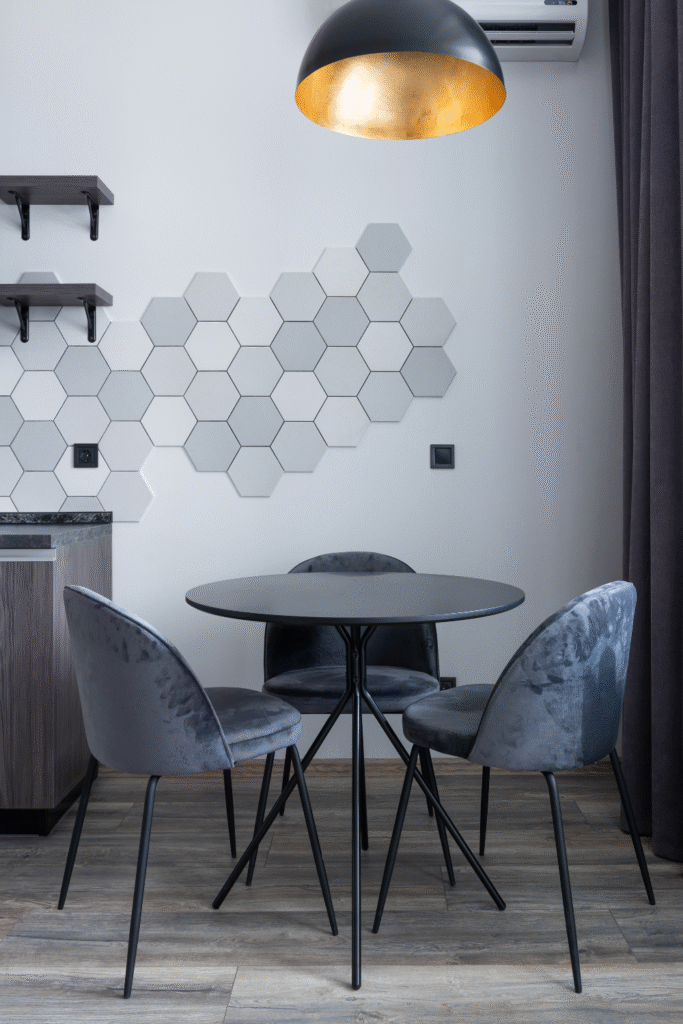 16 Dining Room Wall Decor Ideas for a Sleek Look 20 10 1
