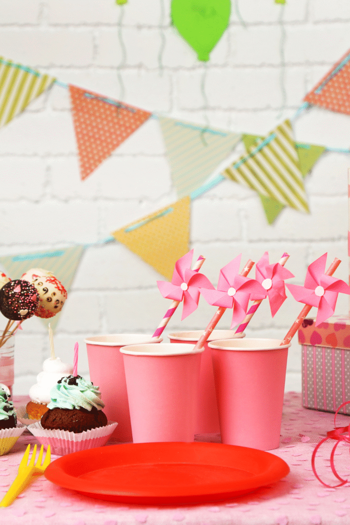 18 Birthday Decor Ideas with Easy DIY Decorations 8 4 13